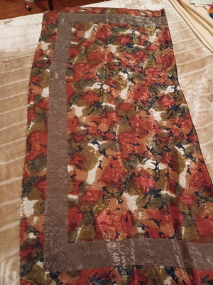 Polyester printed scarf like new, multicolor 1.20×1.20