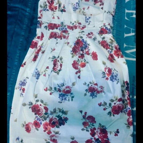 Pack of four women's dresses Toi&Moi, Raxevsky, Ysatis, Passenger like new