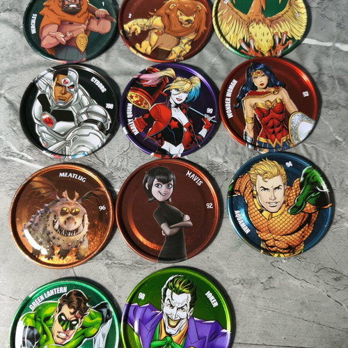 Metal large caps used, pack of 11 pieces
