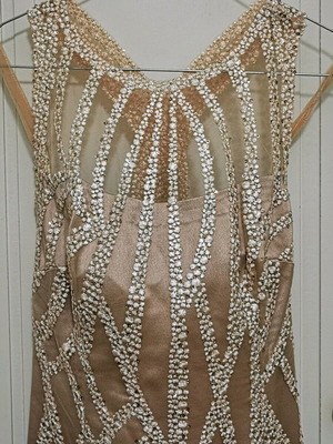 Formal dress like new, size S, beige with gold tones