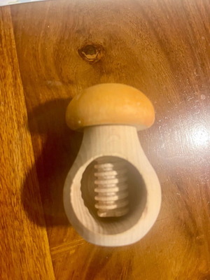 Montessori Nutcracker for Small Hands like new