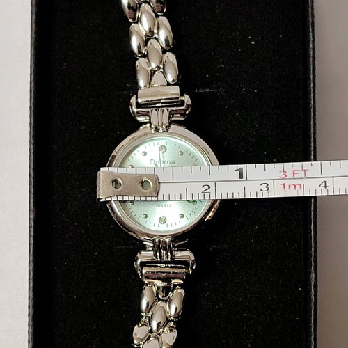 Women's Quartz Watch by Dobroa new, metal case and bracelet