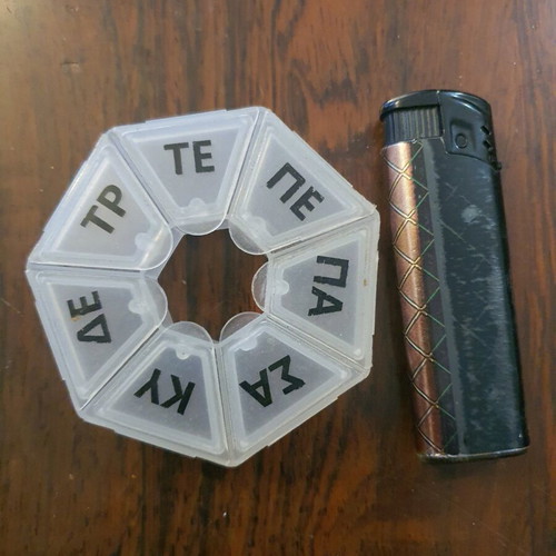 Weekly pill box small like new