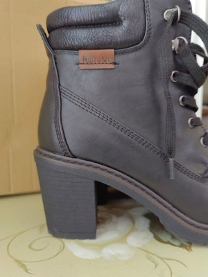 Refresh Women's Ankle Boots with Heel No. 41 Used Black