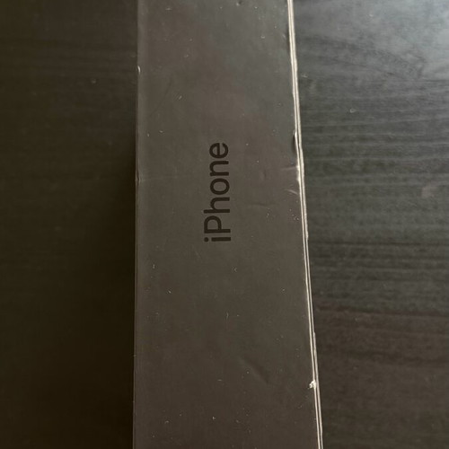 iPhone 11 Pro Max box like new