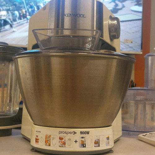 Kenwood Kitchen Machine like new with all accessories