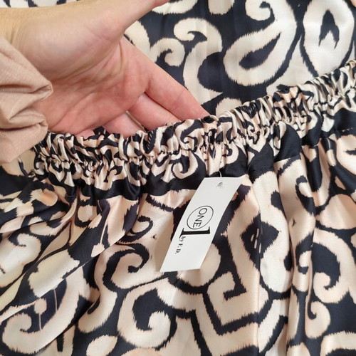 Maxi skirt new, lightweight with elastic waist and belt, black and beige