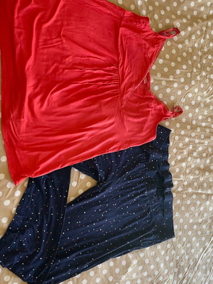 Mothercare maternity and nursing pajama set large like new, multicolor