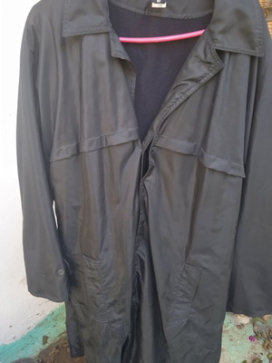 Waterproof trench coat with lining size XL blue black like new