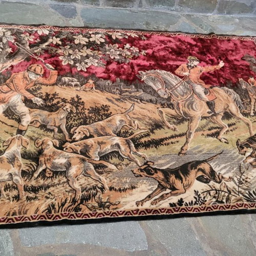 Handmade traditional rug like new with hunting and dogs theme