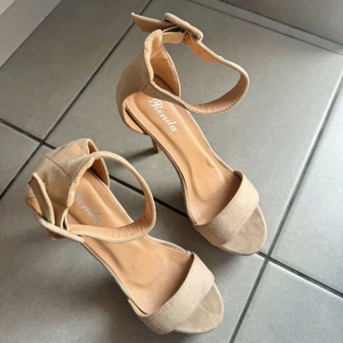 Beige platform sandals size 36