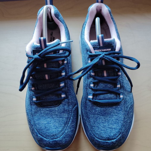 Skechers sneakers sporty like new, size 40, blue