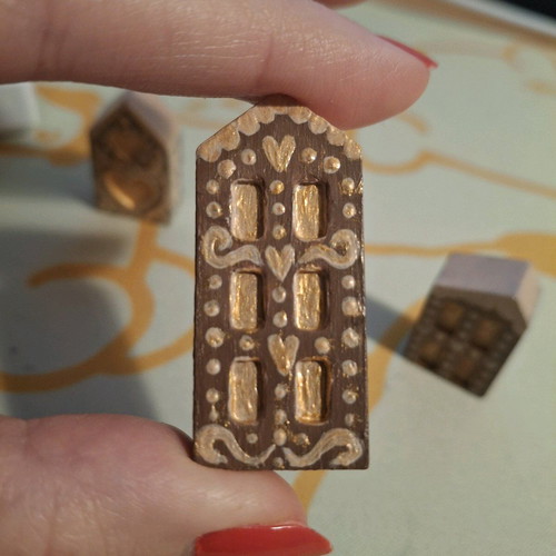 Mini gingerbread Christmas houses new, handmade with acrylic paint