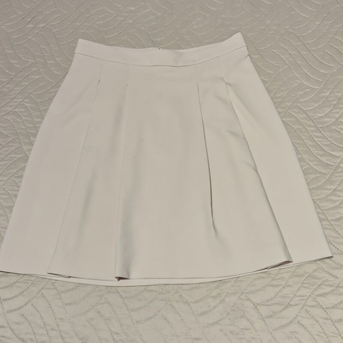 Mini skirt skater by Mind Matter like new, beige, size M