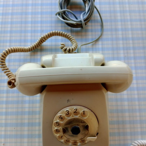Home phones used, pack of 5, analog and digital