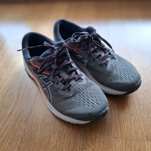 Asics αθλητικά παπούτσια μεταχειρισμένα, μέγεθος 44, μοντέλο GT-1000