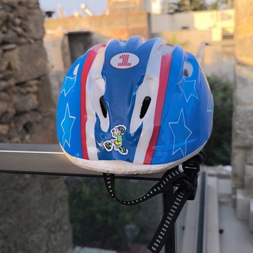 Children's helmet for ages 3-4, blue with stars