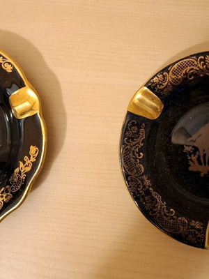 Limoges ashtrays used, blue porcelain with rococo decoration, set of 2