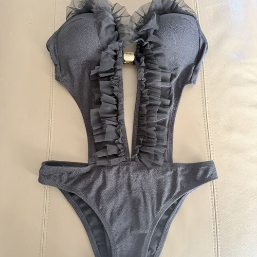 She Beachwear One-Piece Swimsuit like new, black, size M