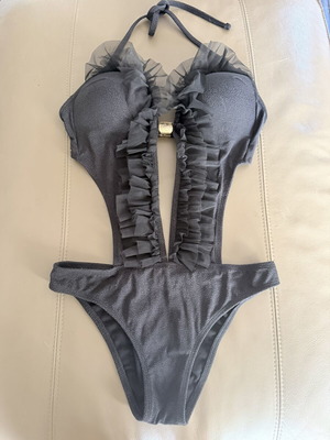 She Beachwear One-Piece Swimsuit like new, black, size M