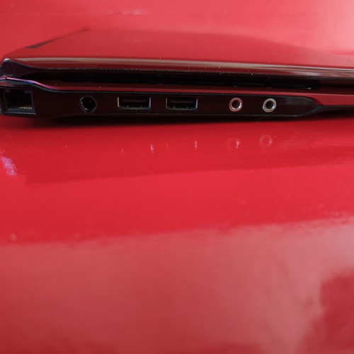 Acer Aspire One ZA3 notebook like new, 11.6 inch screen