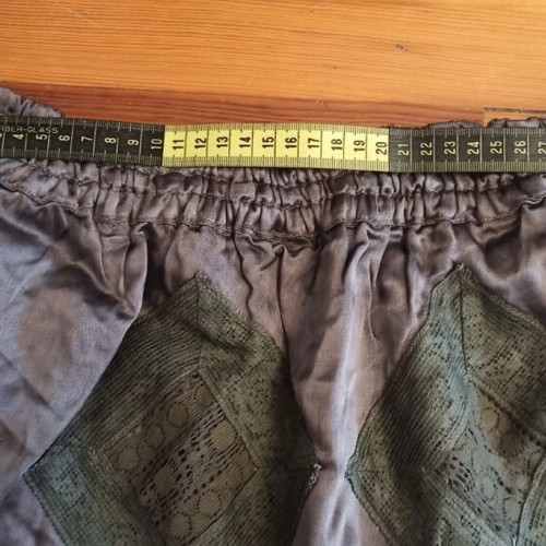 Oil satin skirt heavy with lace used, size Medium, green