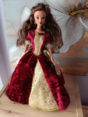 Disney Belle Holiday Princess Edition doll like new