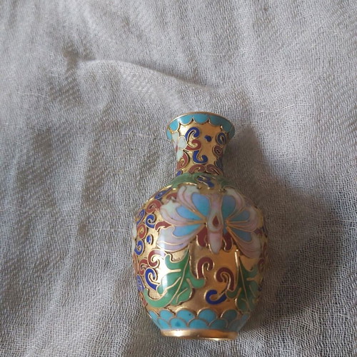 Cloisonne vase used with colorful enamels