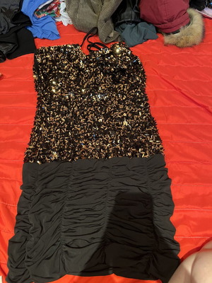 Dress size M 38 10 black and gold like new
