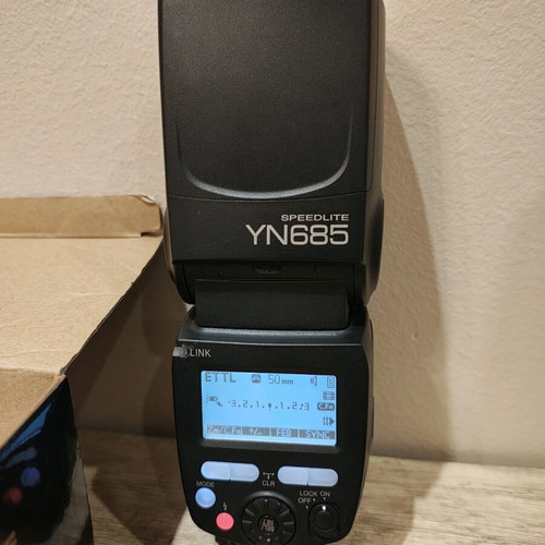Speedlite YN685 like new with box
