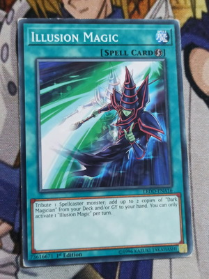Illusion Magic Spell Card като нова за Dark Magician тестета