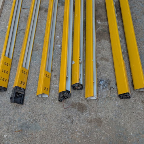 Ceiling lights for fluorescent lamps, with transformers and starters, set