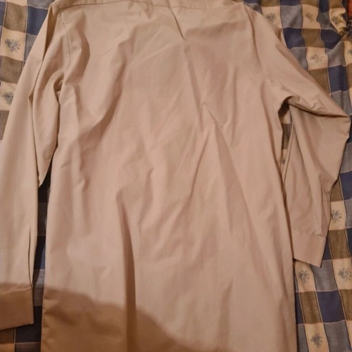 Military shirts pack of 2 like new, one short sleeve and one long sleeve