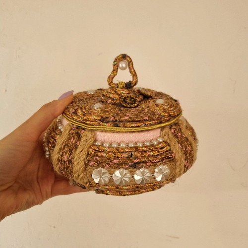 Handmade box like new, hemp