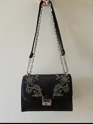 Stradivarius black crossbody bag with chain strap