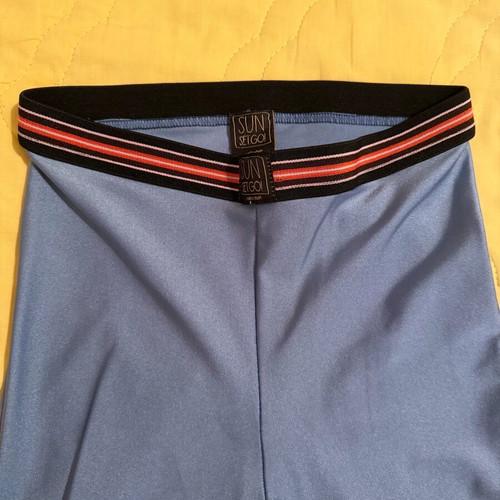 Sunsetgo! leggings like new with knee cutouts, size S