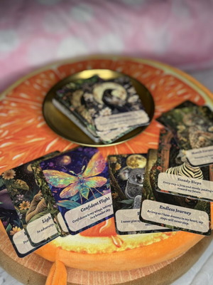 Inspirational Oracle Cards tarot deck with positive messages