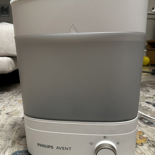 Philips Premium Electric Baby Bottle Sterilizer for 6 Bottles used SCF293/00