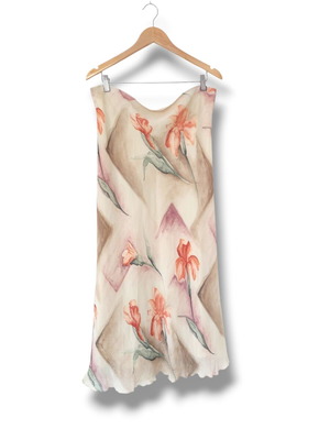Elegant Watercolor Floral Skirt XL like new, chiffon fabric
