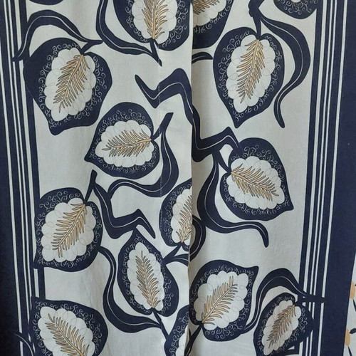 Silk women's shirt like new with geometric and leaf pattern