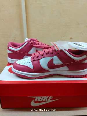 Nike Dunk Low women's shoes size 36.5 new white and pink