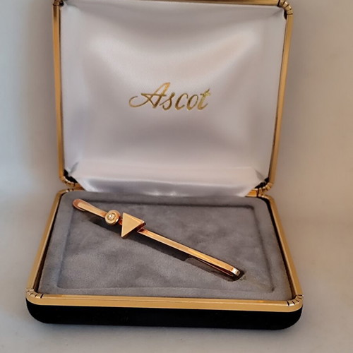 Ascot Vintage Gold Tie Clip with Authentic Case, like new
