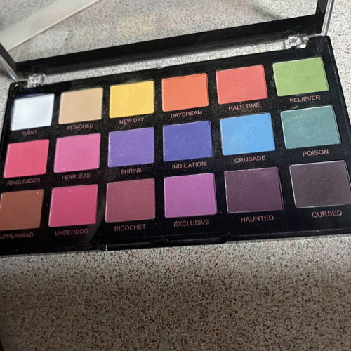 Revolution eyeshadow palette new, unused