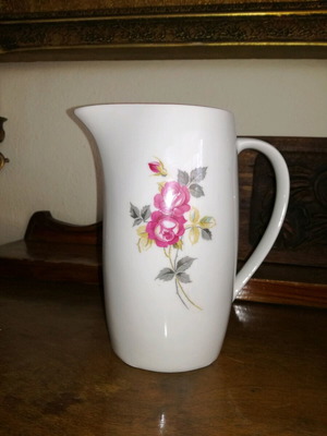 Vintage porcelain pitchers with roses, new, set of 2