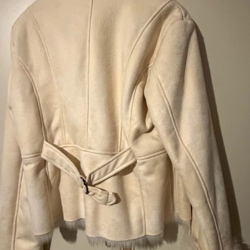 White jacket with synthetic fur like new, size L