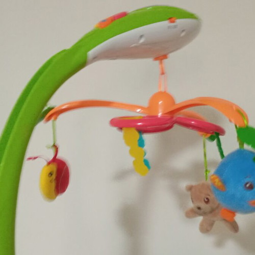 Fisher Price Mobile like new with soft music and moving ceiling figures