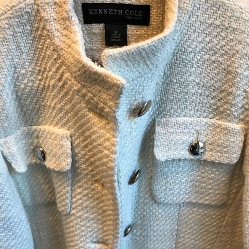 Kenneth Cole cream boucle coat with pockets size M like new