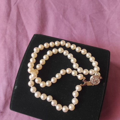 Double Pearl Bracelet with 14K Clasp like new