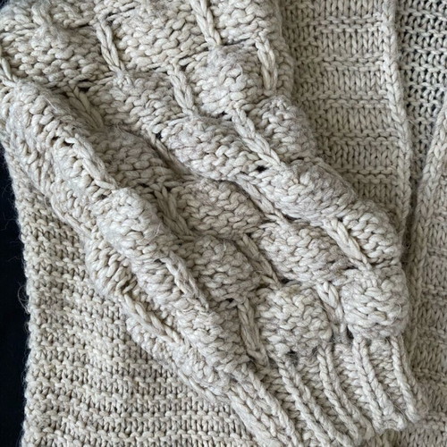 Women's knitted cardigan like new, light beige