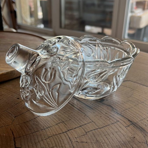 Crystal container with lid tulip design like new